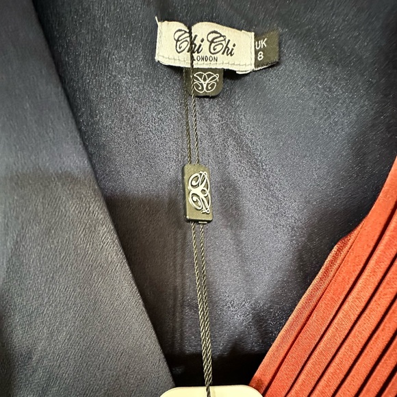 Chi Chi London Sherry Dress Size :Uk 8 ,Small - Picture 5 of 5